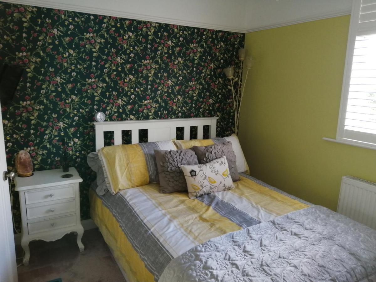 Ferienwohnung Charming Pink House With Perfect Location Whitstable Exterior foto